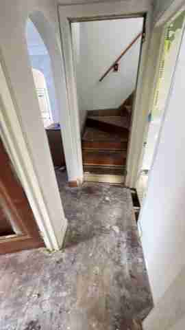 5557 Three Mile (29).jpg